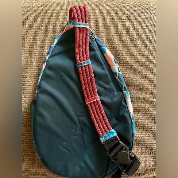 Kavu Women's Geometric Sling Bag - Blue and Pink - Picture 2 of 2
